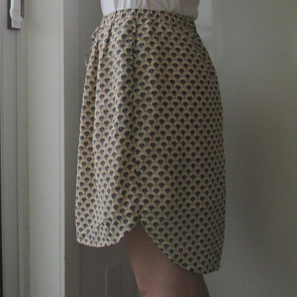 Propaganda Skirt w/Pockets - Picture 3 of 6